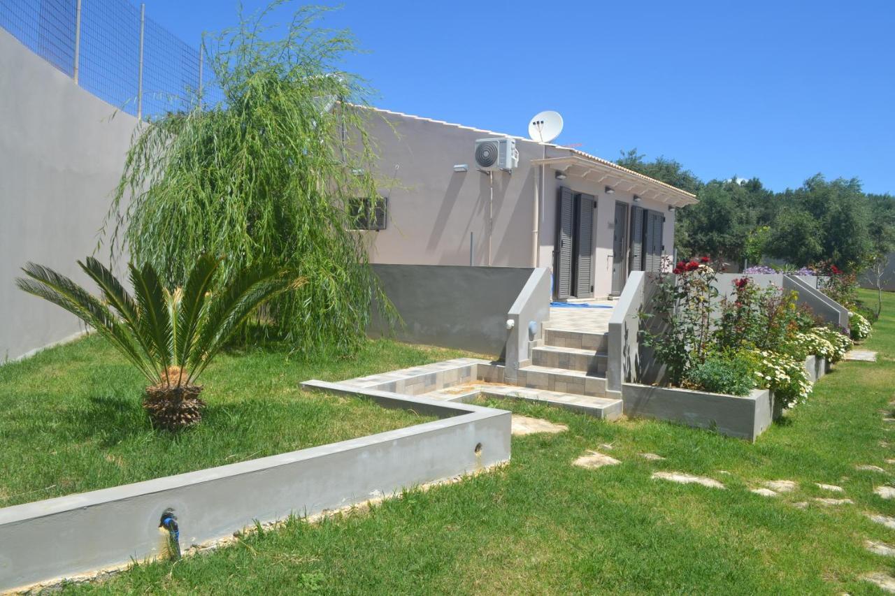 Alexandra'S Garden Houses Stalos Exterior photo