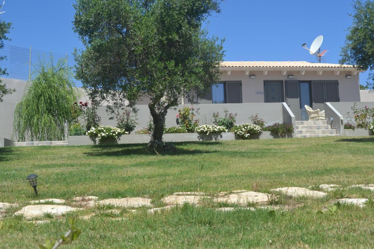 Alexandra'S Garden Houses Stalos Exterior photo